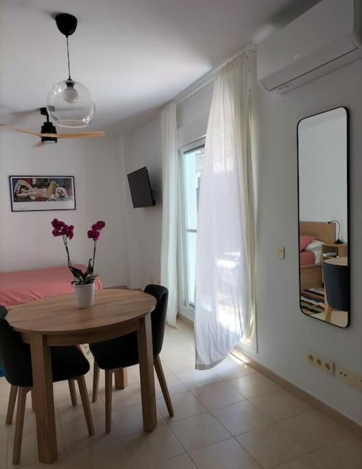 Estudio 52 Malaga Centrico Parking Gratuito Daire Dış mekan fotoğraf